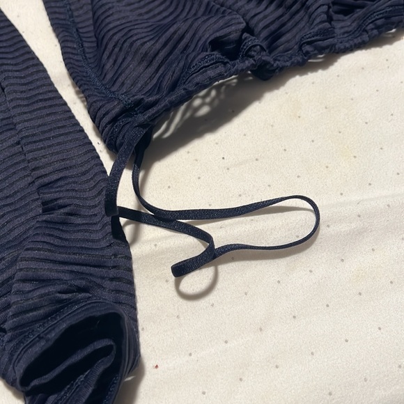 Lululemon Womens Navy blue  Pinstriped Long Sleeve Active Yog Size 6 - Picture 8 of 8